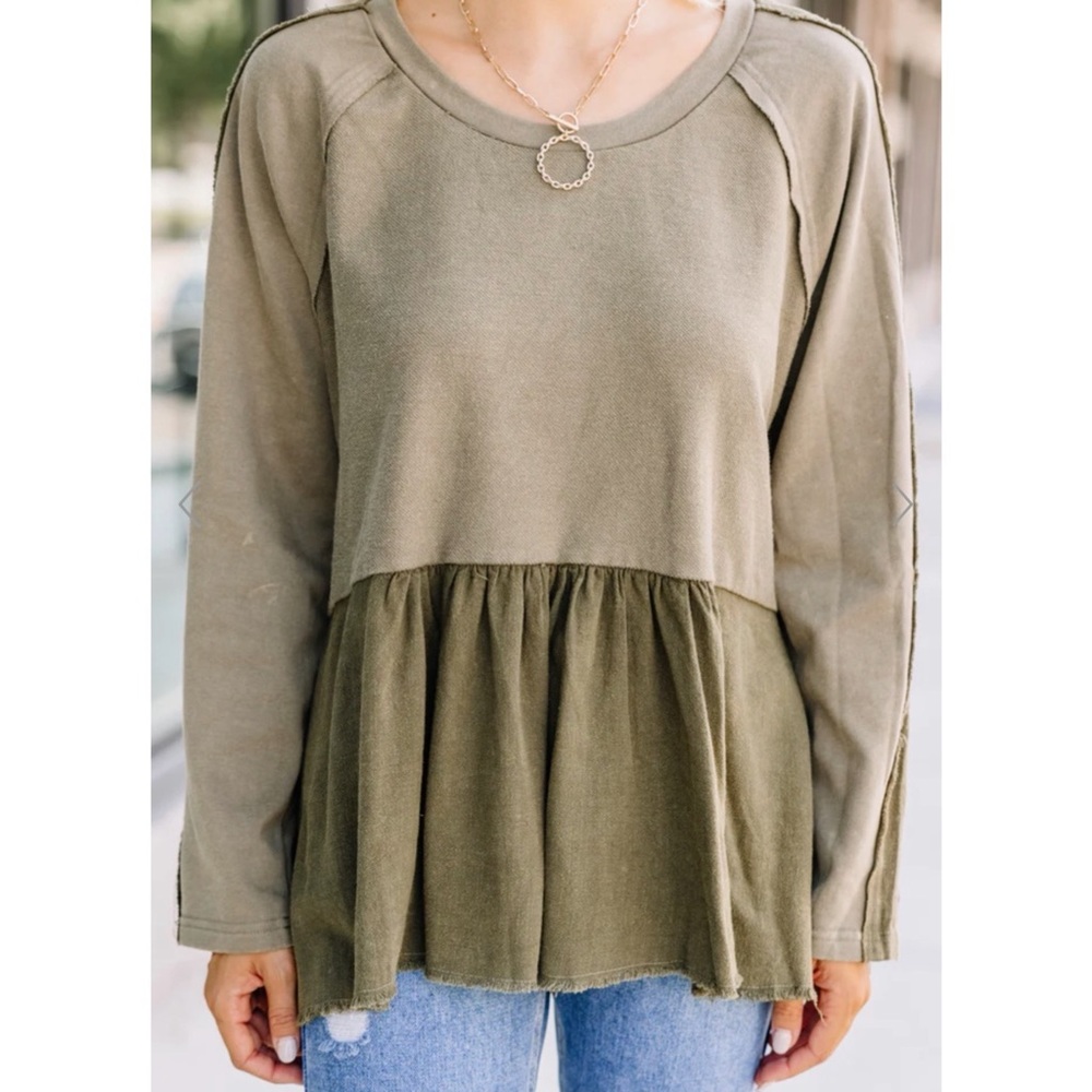 NWOT UMGEE Two tone Olive Green Peplum Flowy Blouse
